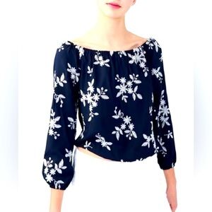 Aeropostale Embroidered Floral Elastic Waist Blouse Navy White Boho Flowy Hippie